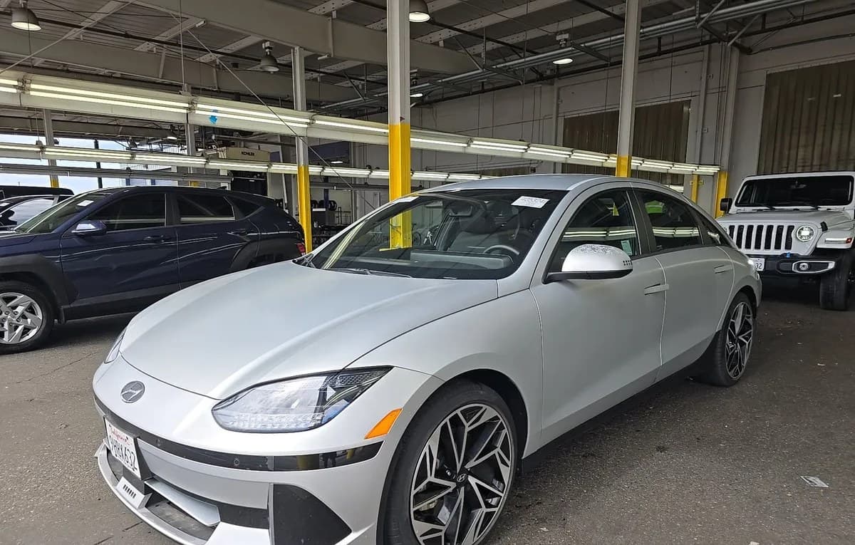 2023 HYUNDAI IONIQ 6 SEL 2