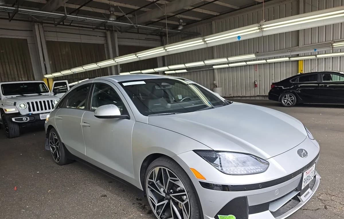 2023 HYUNDAI IONIQ 6 SEL 4