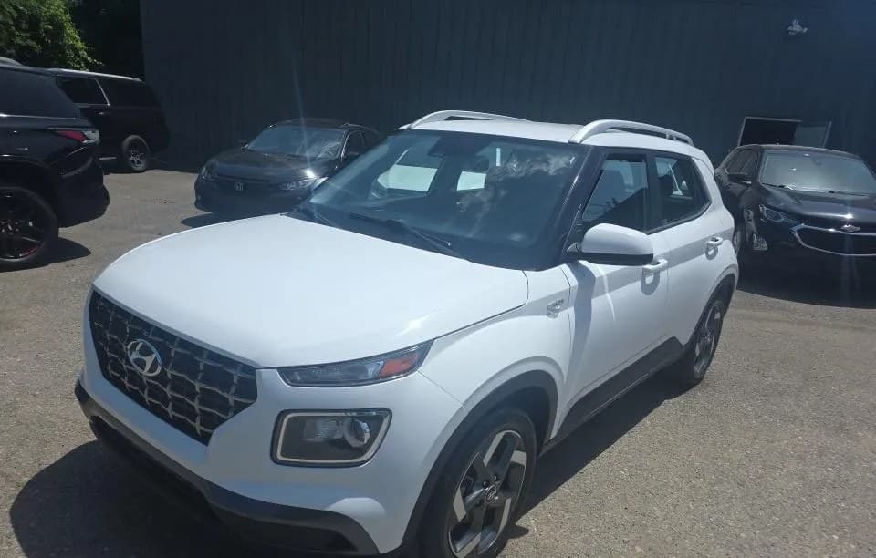 2021 HYUNDAI VENUE SEL 2