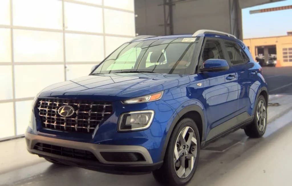2025 HYUNDAI VENUE SEL