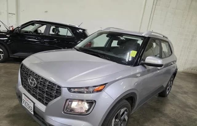 2025 HYUNDAI VENUE SEL