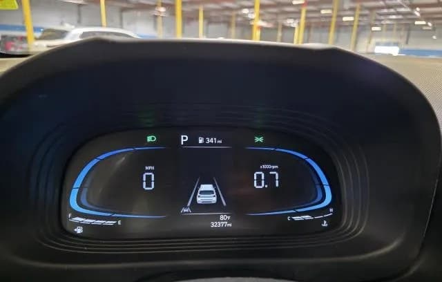 2025 HYUNDAI VENUE SEL 4