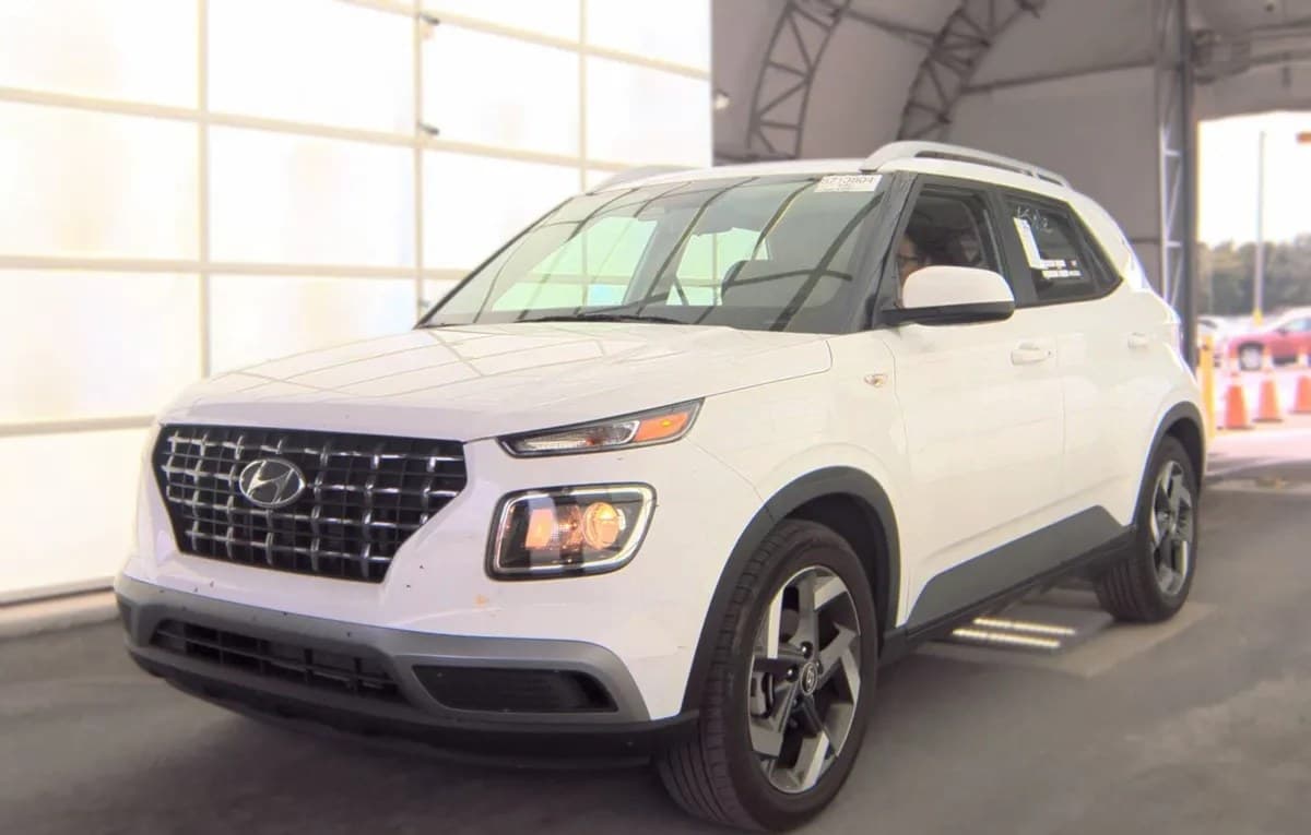 2026 HYUNDAI VENUE SEL 2