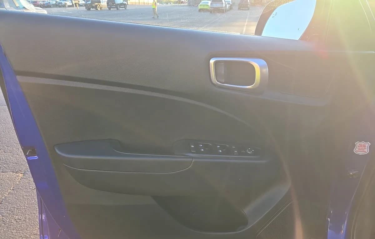 2025 HYUNDAI VENUE SEL 6