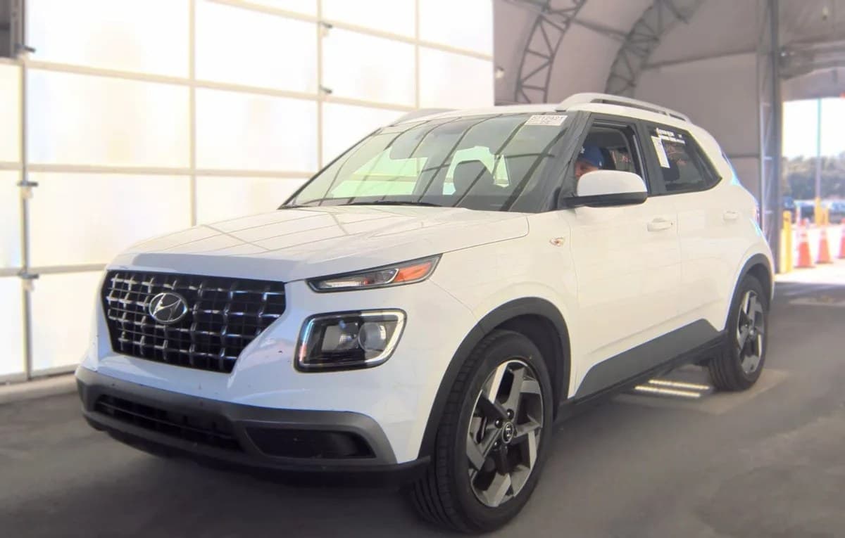 2026 HYUNDAI VENUE SEL 2