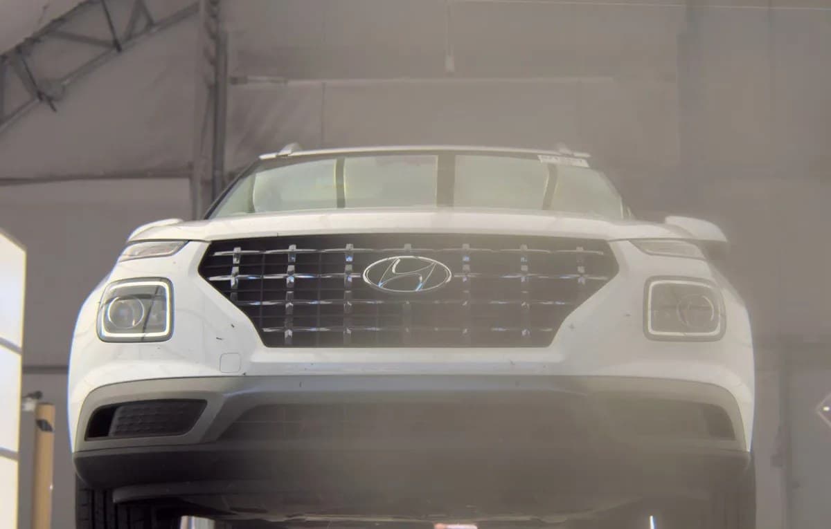 2026 HYUNDAI VENUE SEL 4