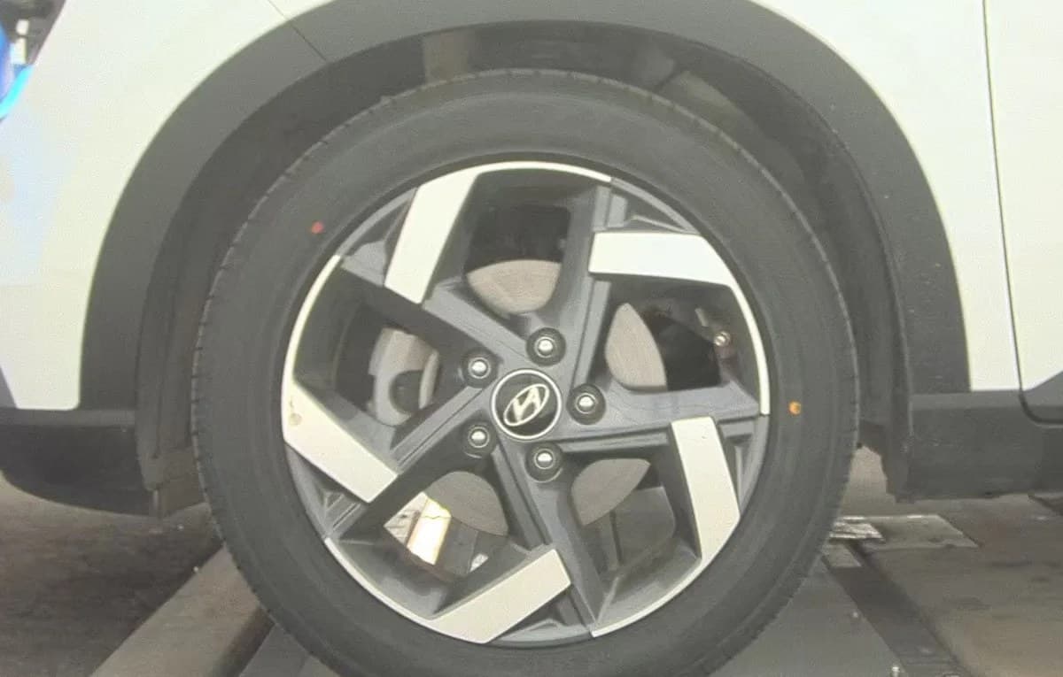 2026 HYUNDAI VENUE SEL 6
