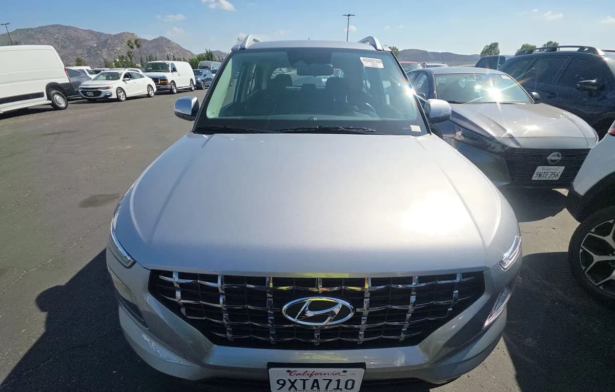2026 HYUNDAI VENUE SEL 3