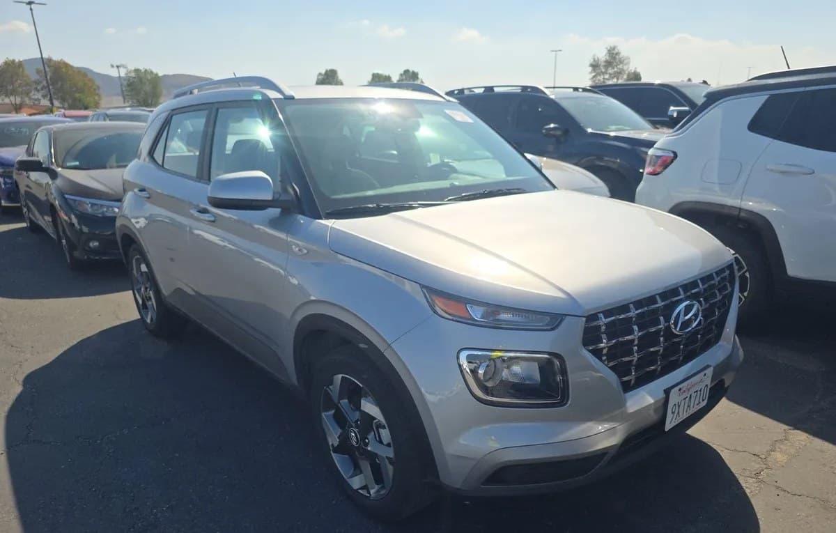 2026 HYUNDAI VENUE SEL 4
