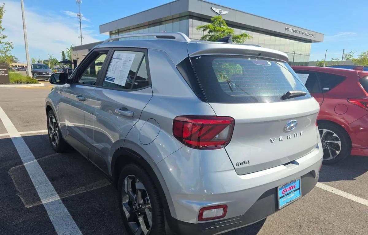 2021 HYUNDAI VENUE SEL 3