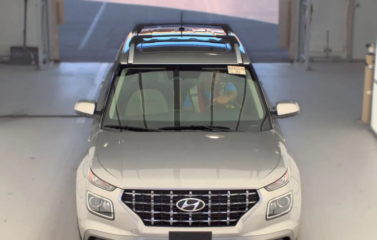 2023 HYUNDAI VENUE SEL 3