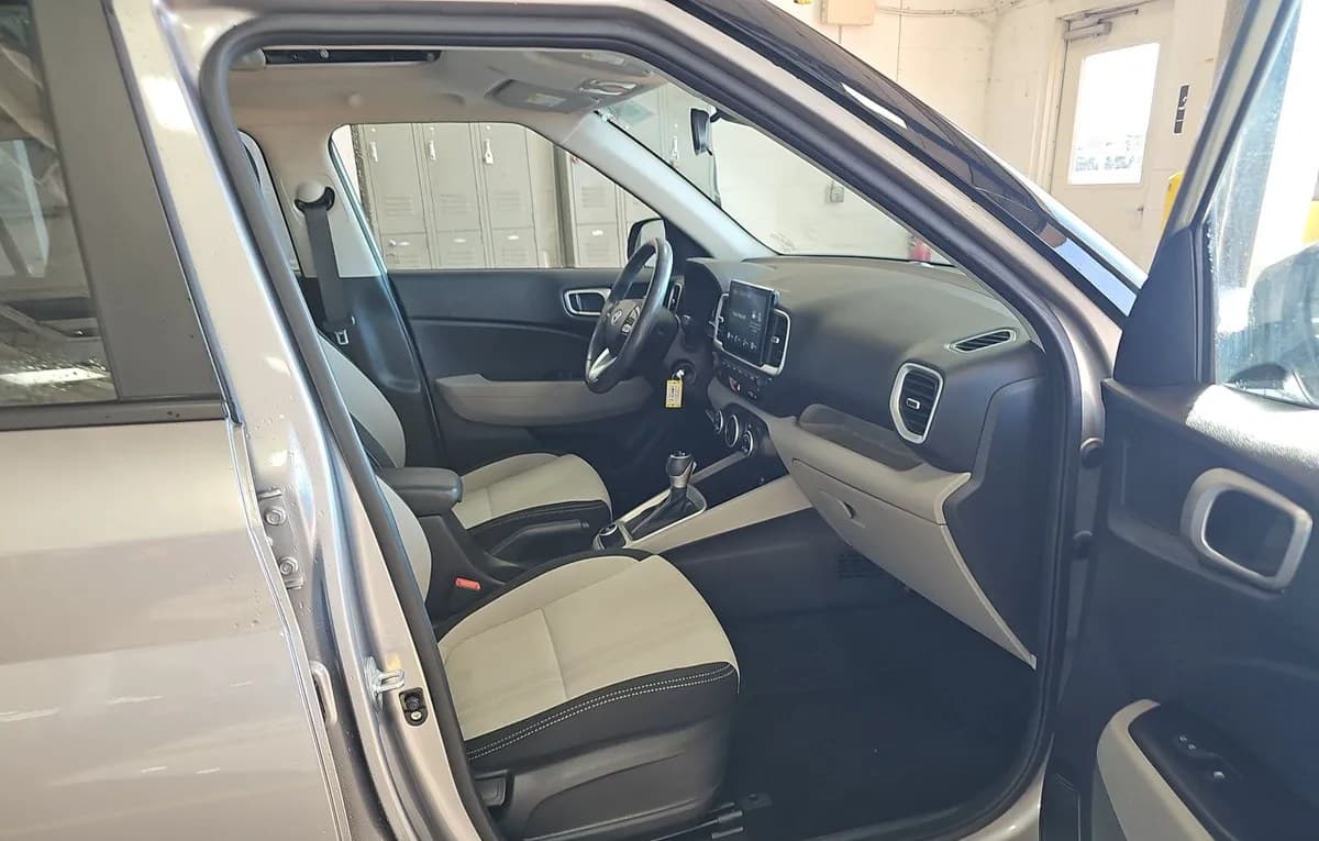 2023 HYUNDAI VENUE SEL 5