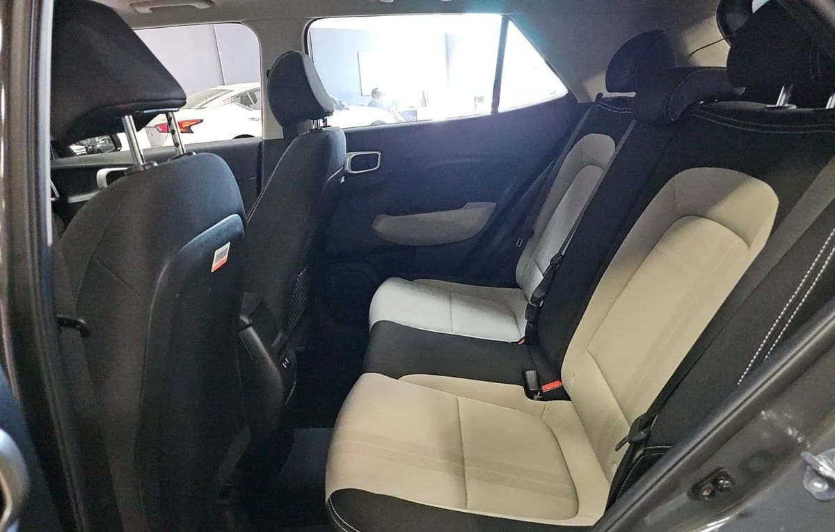 2025 HYUNDAI VENUE SEL 7