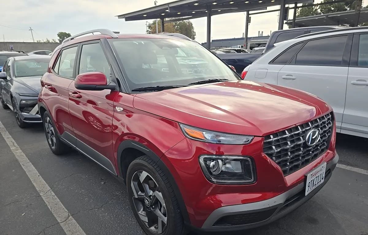 2025 HYUNDAI VENUE SEL 4