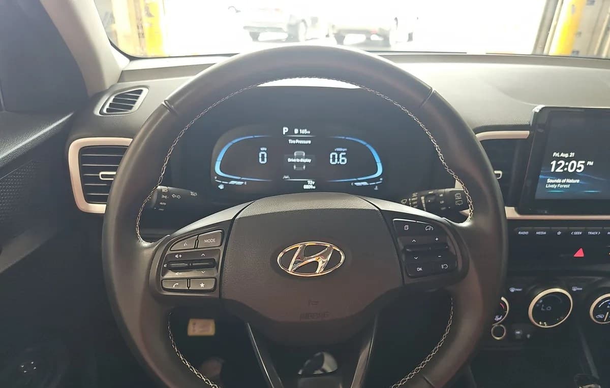 2023 HYUNDAI VENUE Limited 7