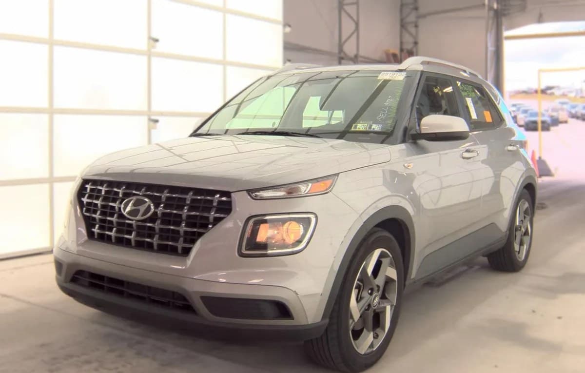 2025 HYUNDAI VENUE SEL 2