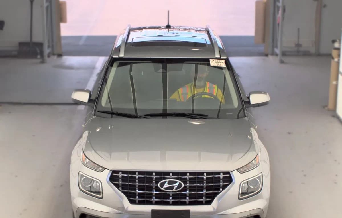 2023 HYUNDAI VENUE SEL 3