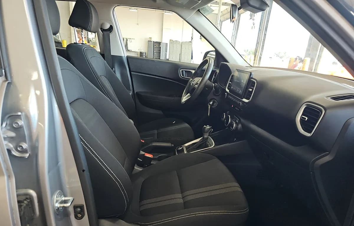 2023 HYUNDAI VENUE SEL 5