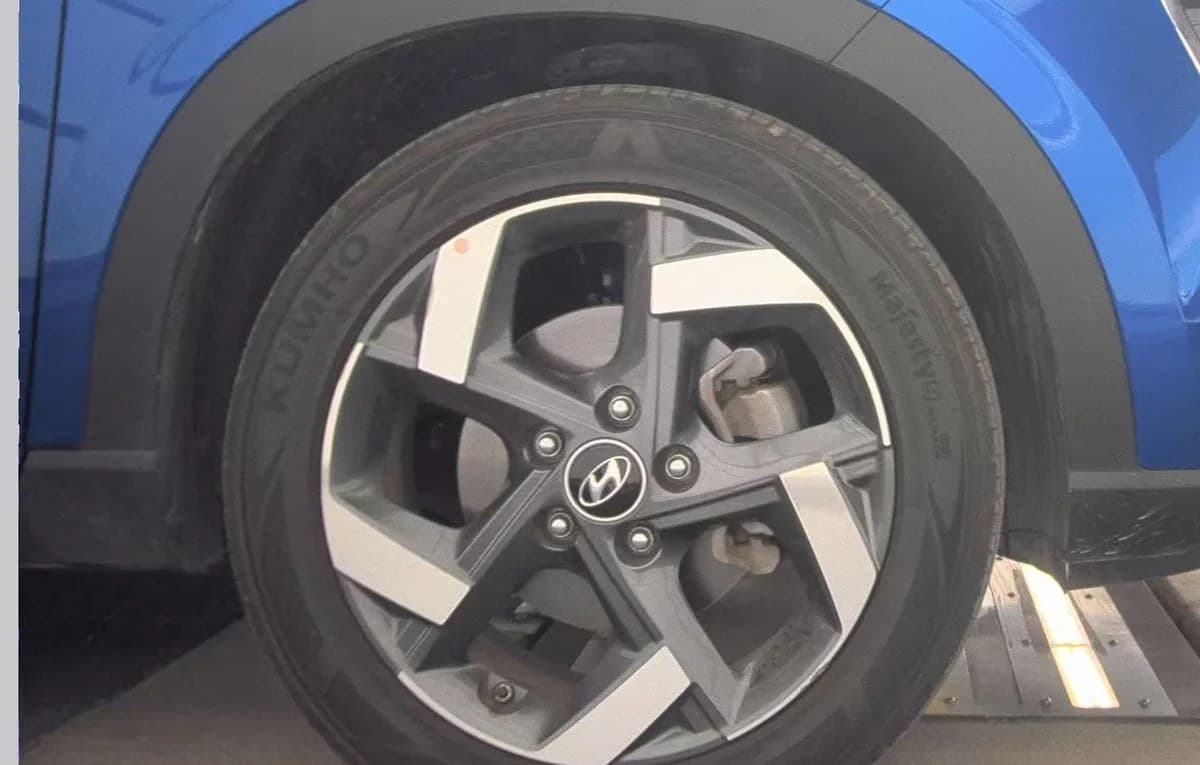 2026 HYUNDAI VENUE SEL 7