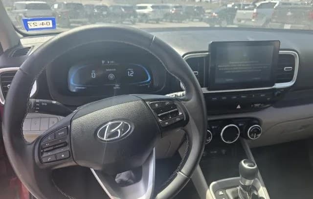 2025 HYUNDAI VENUE SEL 3