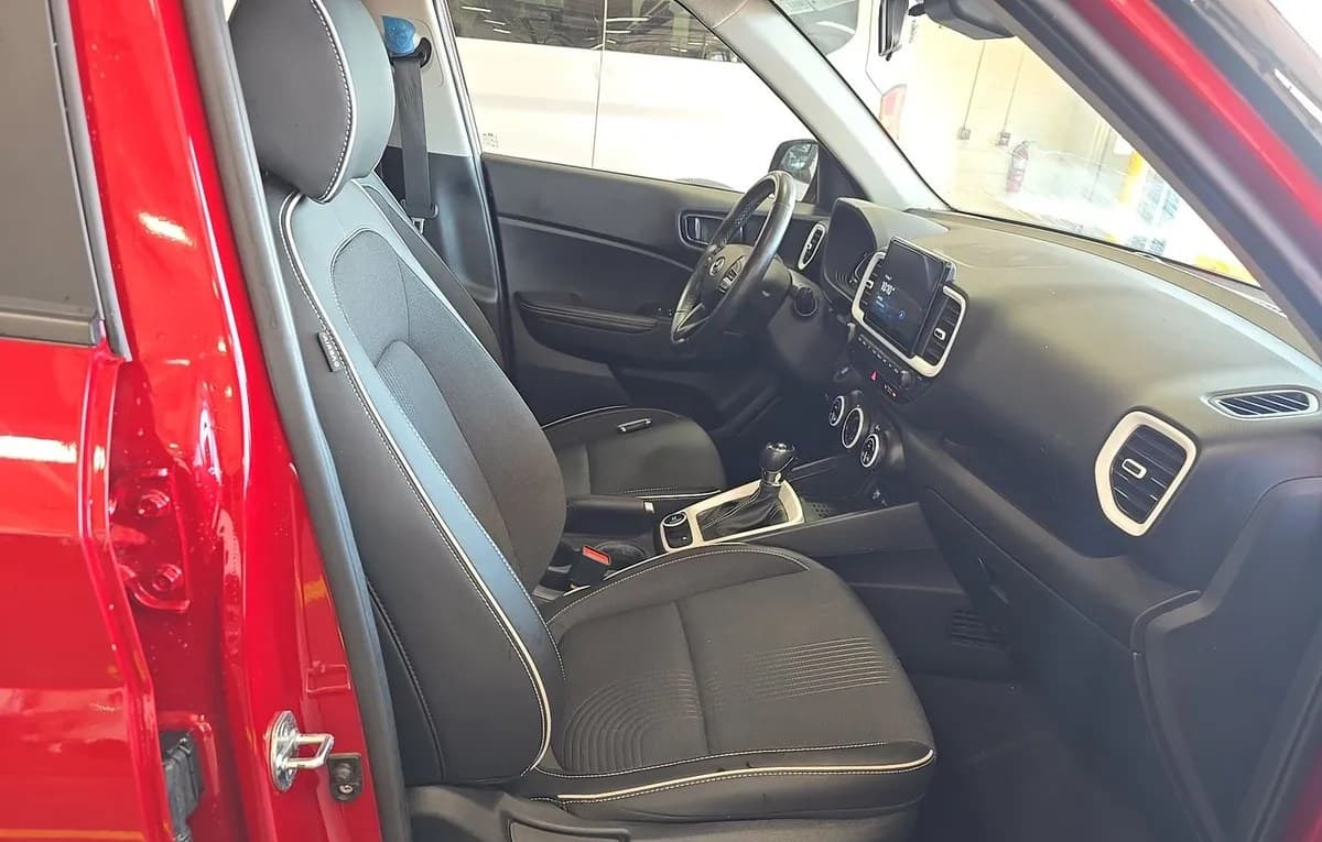 2023 HYUNDAI VENUE Limited 5