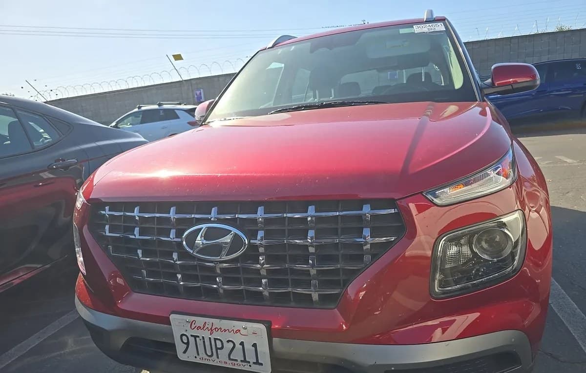 2025 HYUNDAI VENUE SEL 3