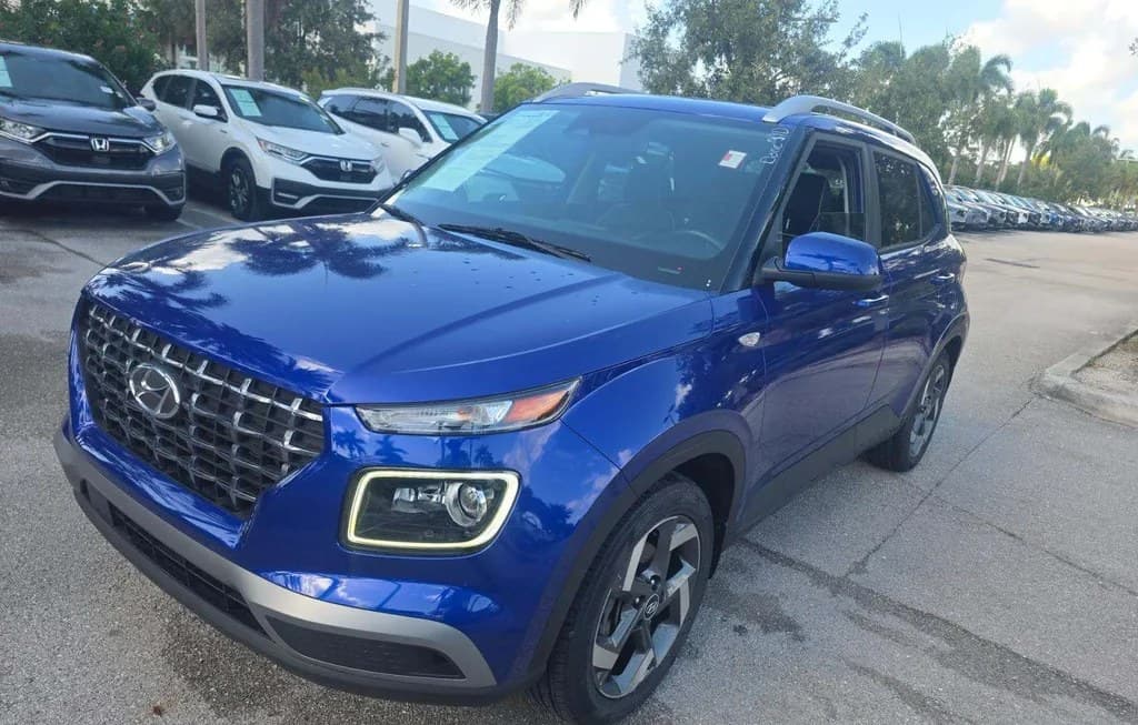2024 HYUNDAI VENUE LIMITED