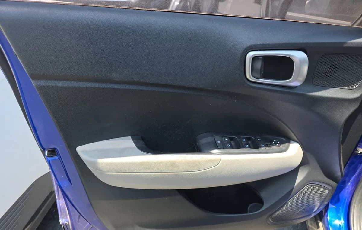 2024 HYUNDAI VENUE SEL 6