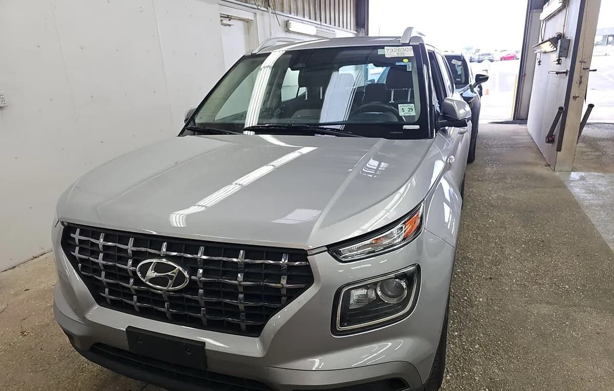 2025 HYUNDAI VENUE SEL 3