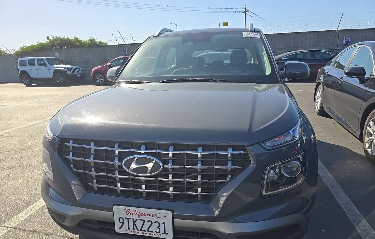 2025 HYUNDAI VENUE SEL 3