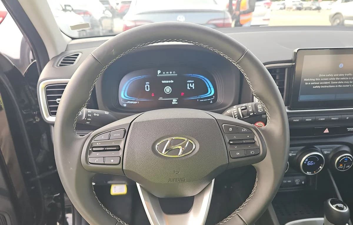 2026 HYUNDAI VENUE SEL 7