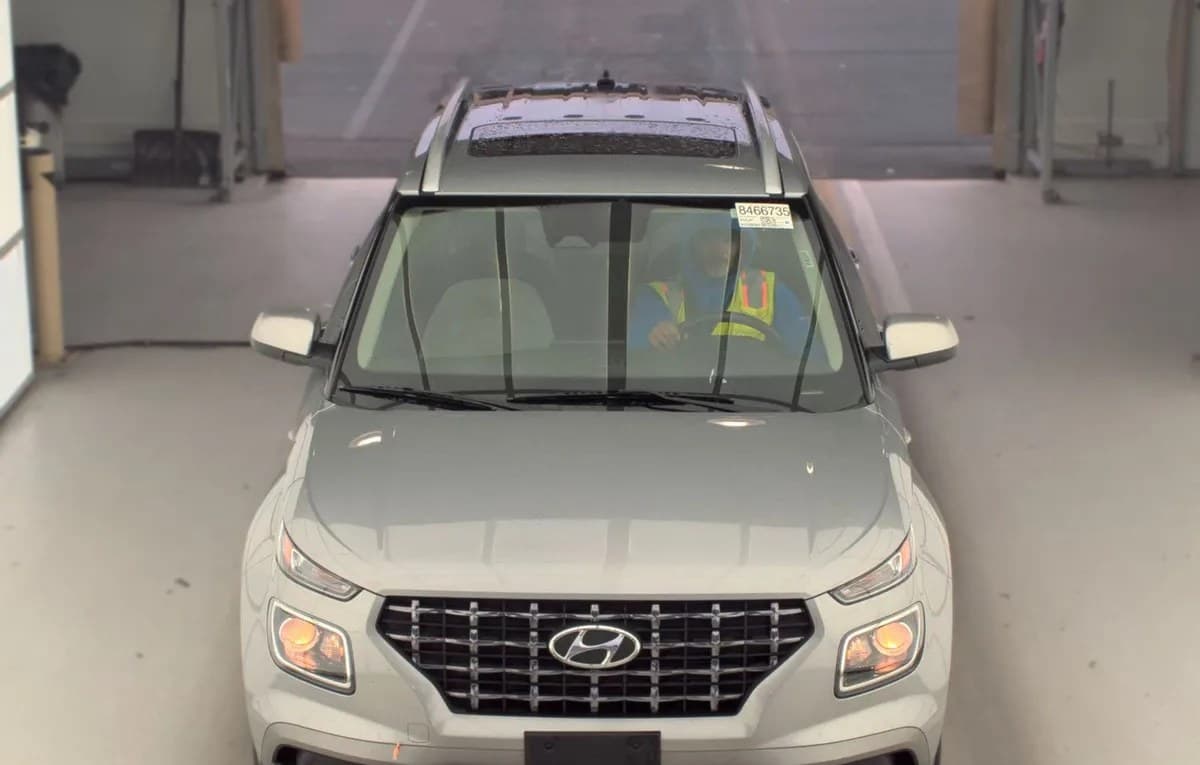 2025 HYUNDAI VENUE SEL 3