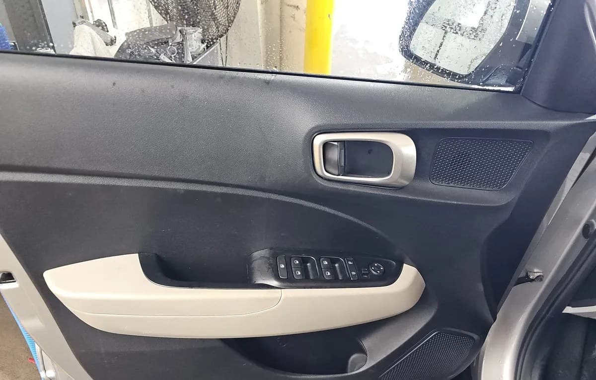 2025 HYUNDAI VENUE SEL 6