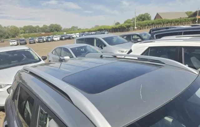 2025 HYUNDAI VENUE SEL 3