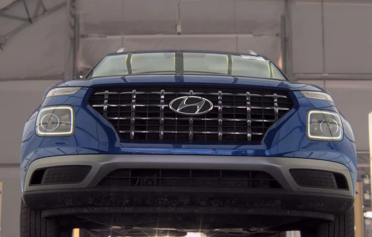 2026 HYUNDAI VENUE SEL 4