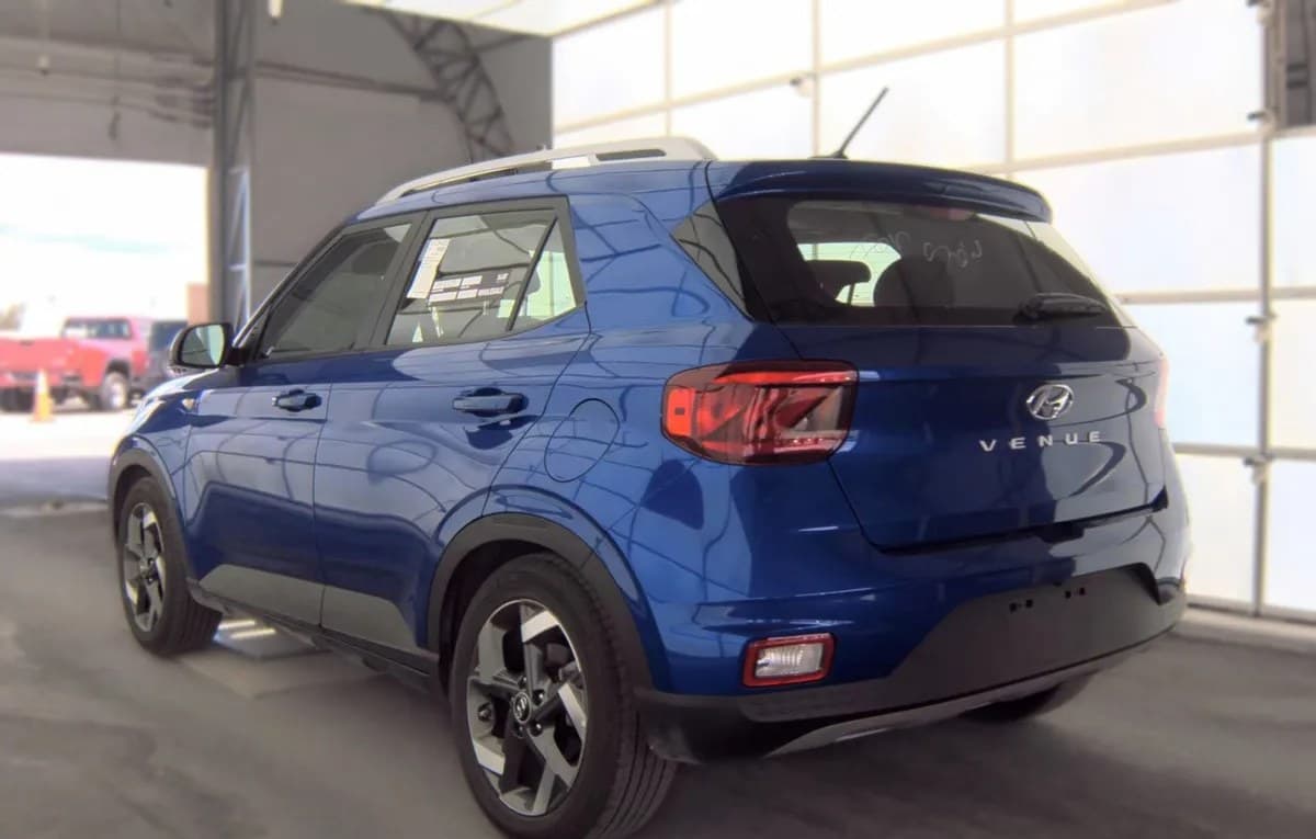 2026 HYUNDAI VENUE SEL 5