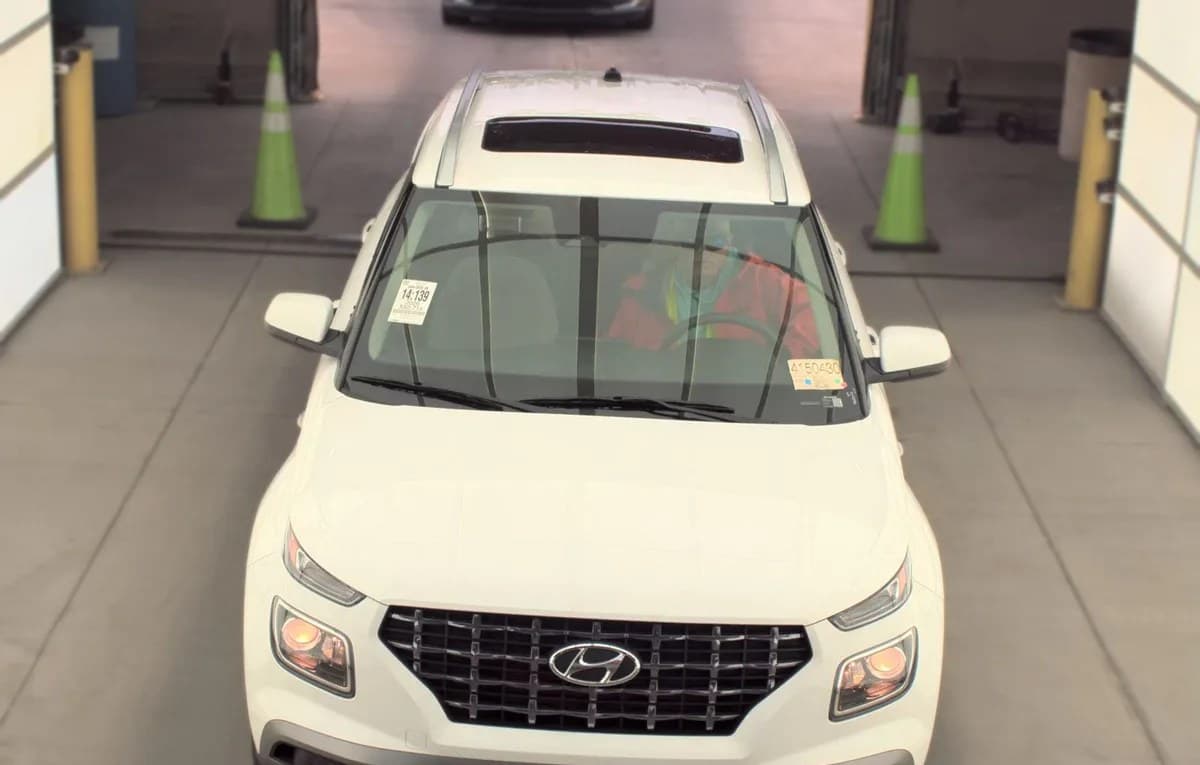 2026 HYUNDAI VENUE SEL 3