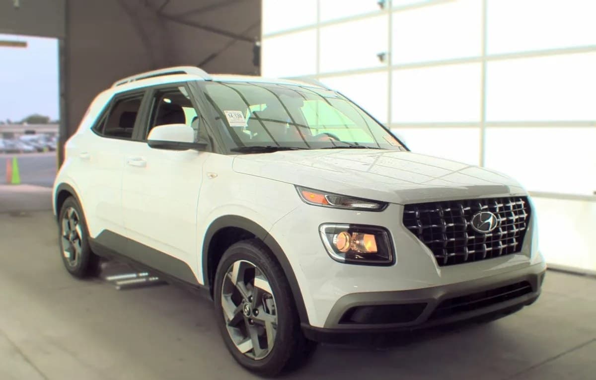 2026 HYUNDAI VENUE SEL 4