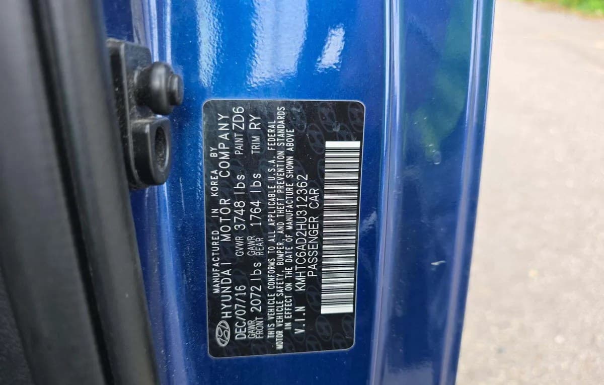 2017 HYUNDAI VELOSTER VALUE Edition 3