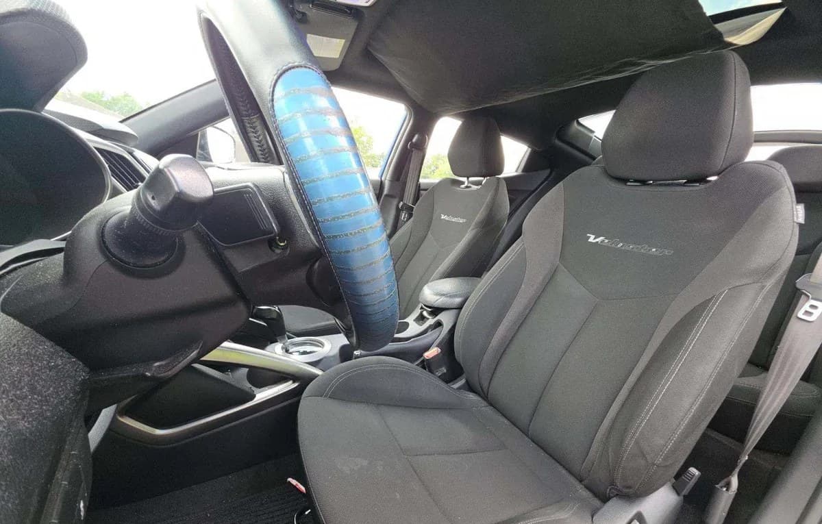 2017 HYUNDAI VELOSTER VALUE Edition 4