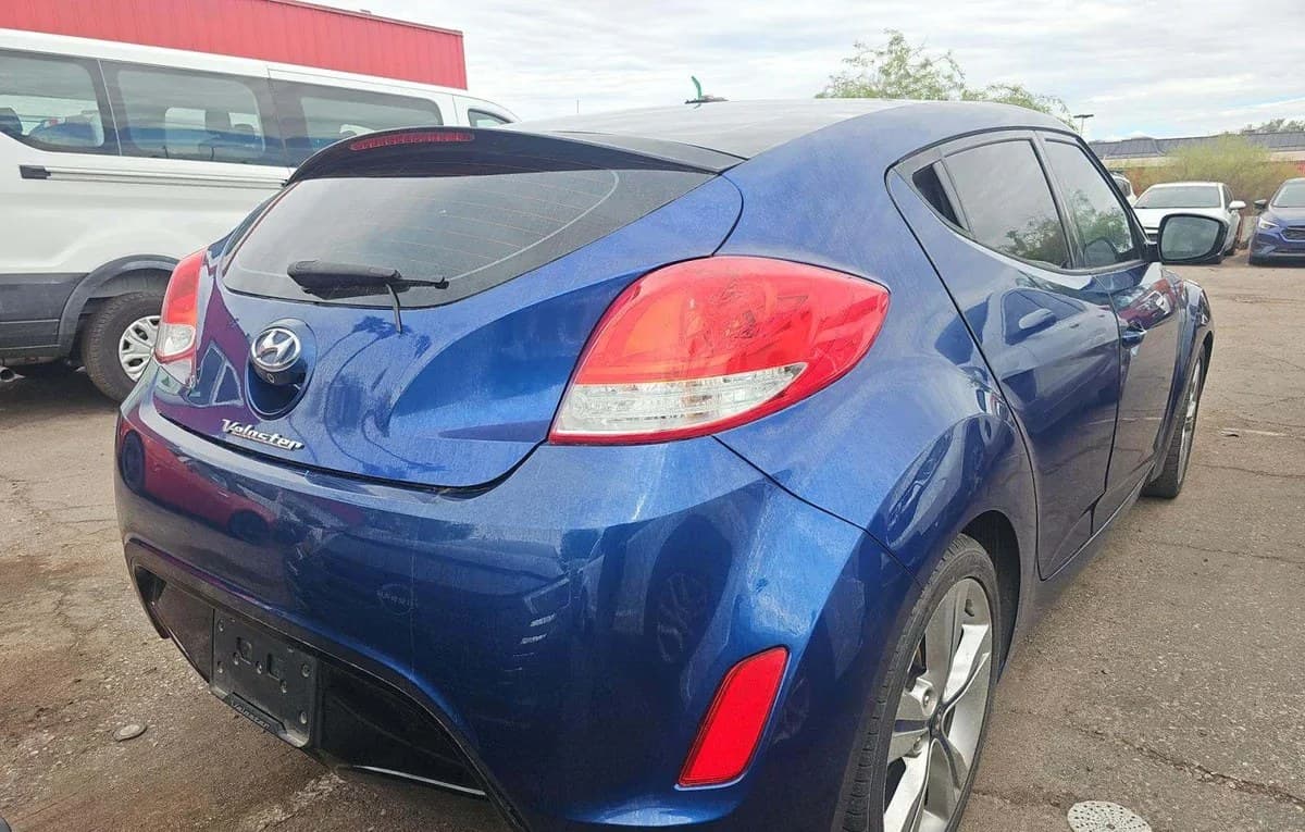 2017 HYUNDAI VELOSTER VALUE Edition 3