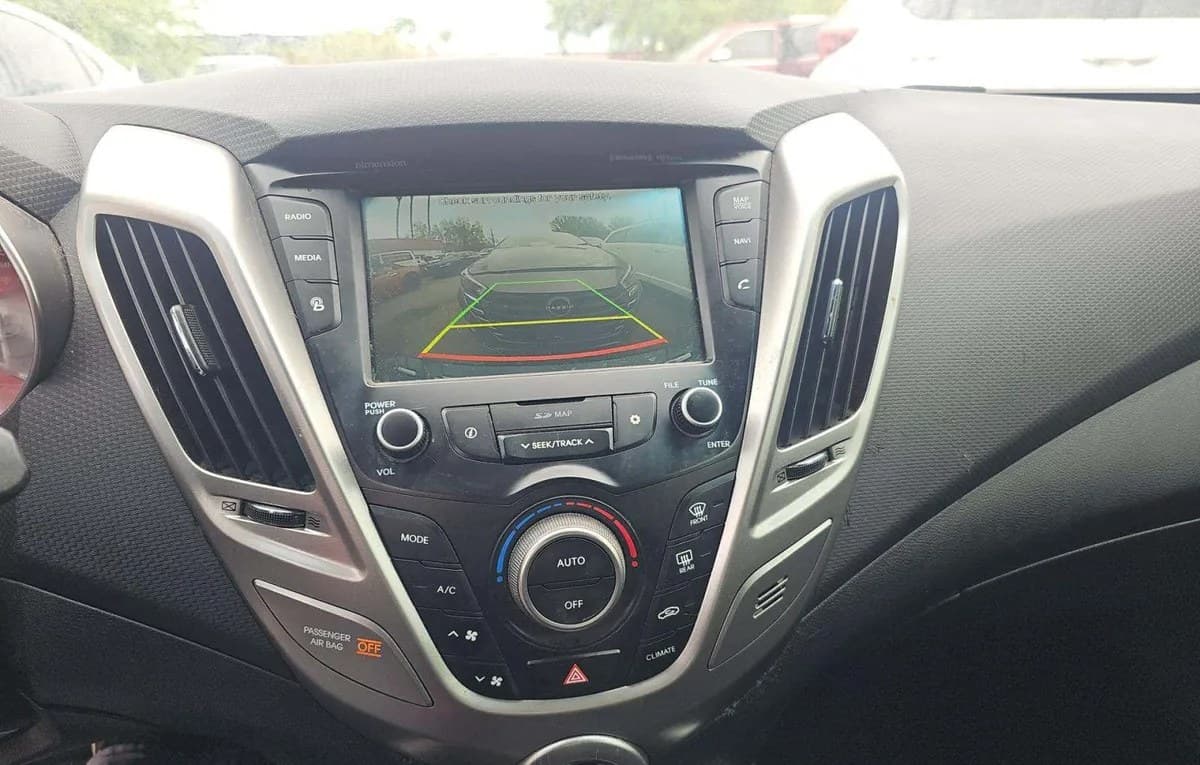 2017 HYUNDAI VELOSTER VALUE Edition 6