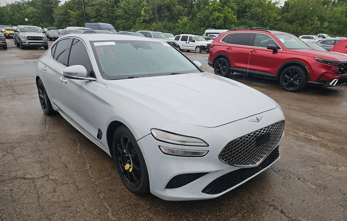 2022 GENESIS G70 2.0T Standard 4