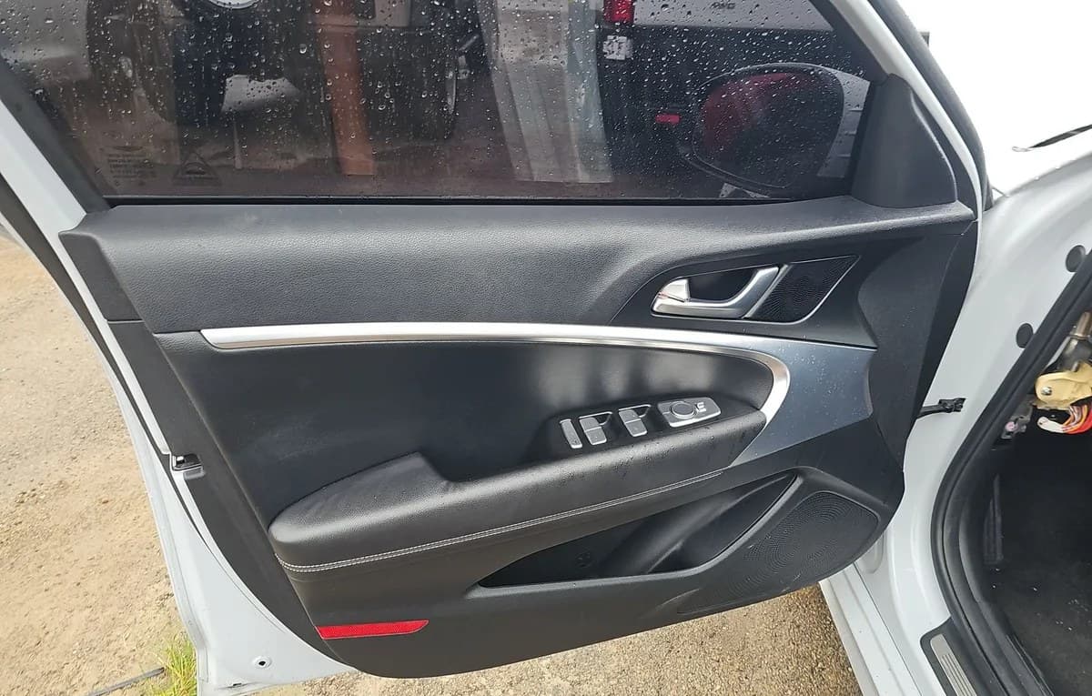 2022 GENESIS G70 2.0T Standard 6