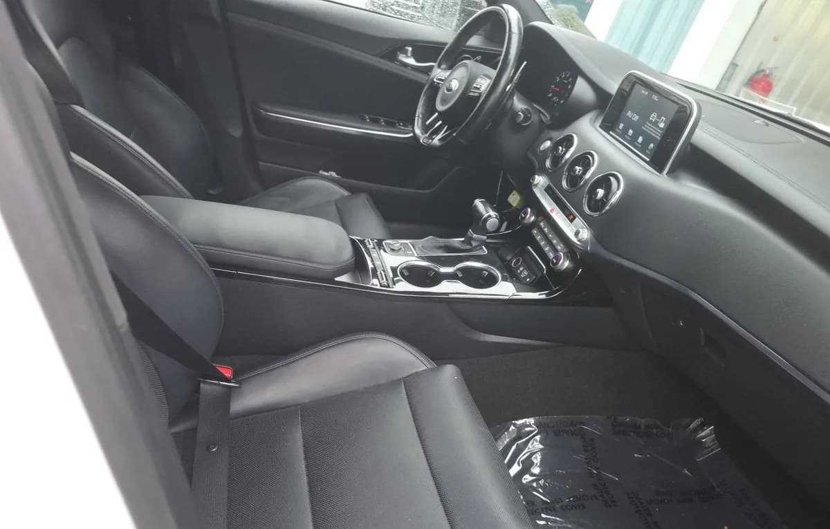 2020 KIA STINGER GT-Line 5