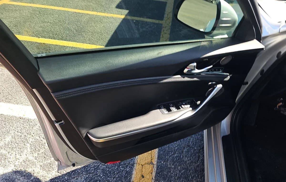 2018 KIA STINGER PREMIUM 6