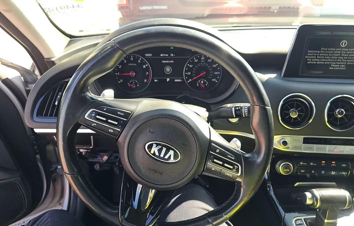 2018 KIA STINGER PREMIUM 7
