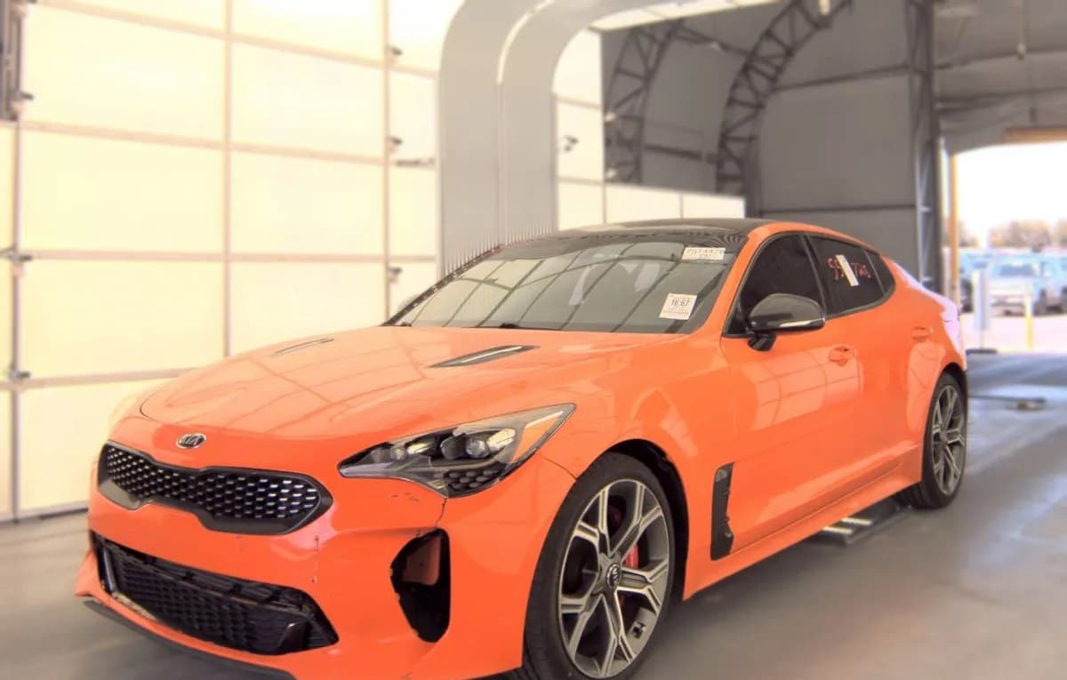 2019 KIA STINGER GTS 2