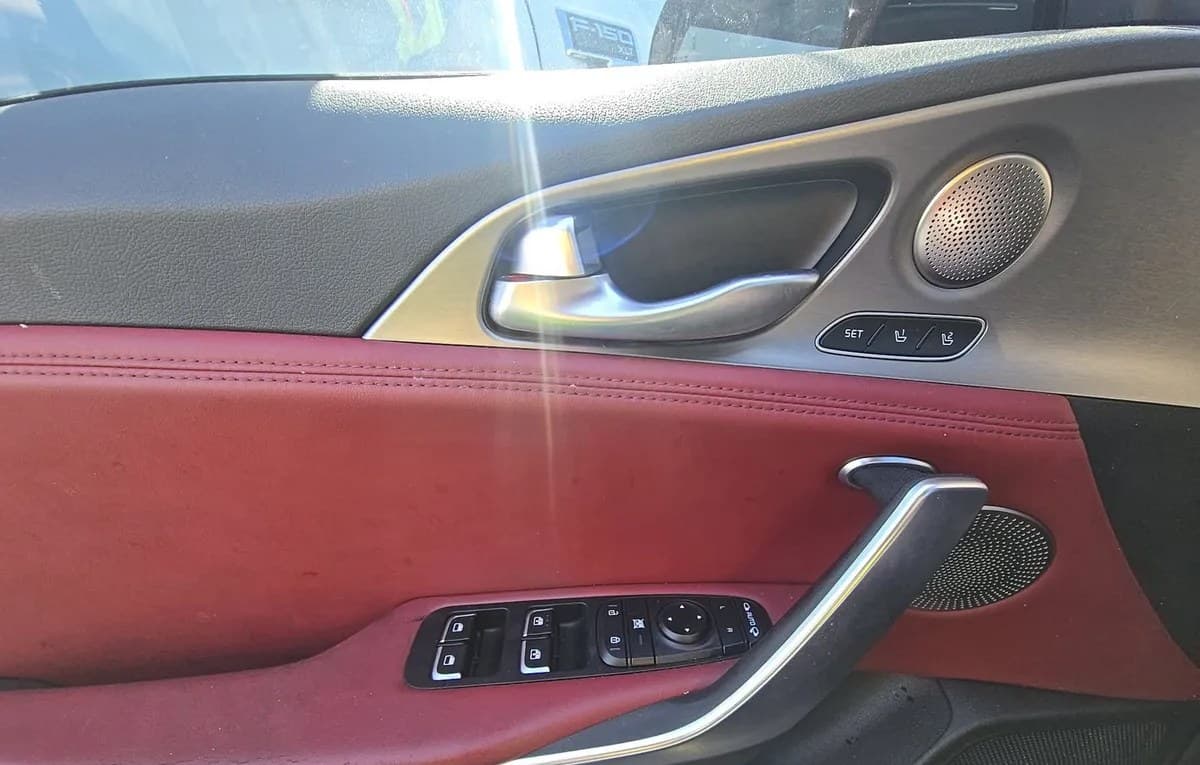 2020 KIA STINGER GT1 6