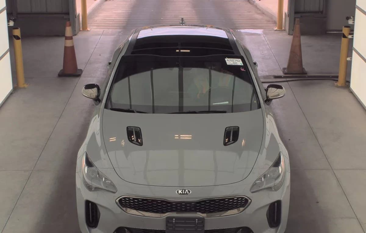 2021 KIA STINGER GT2 3